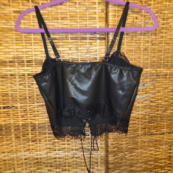 Boho Rock Moto Boho Faux Leather Crop Top Corset Style Laces Lace Trim SZ L - Picture 4 of 5